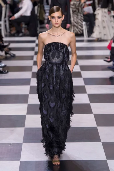 Look 65